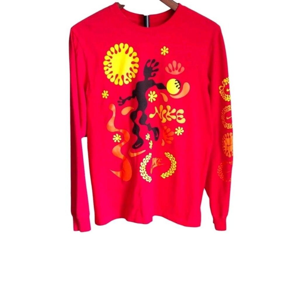 Nike Basketball Squiggles Dunking Long Sleeve T-Shirt Red Mens Small FB9860-003
